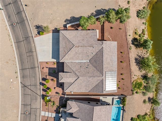 2130 E Calle Salamanca, Fort Mohave, AZ 86426