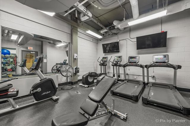 1850 N CLARK Street 201, Chicago, IL 60614