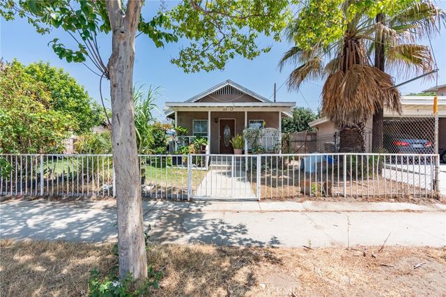 325 W Crescent Drive, Azusa, CA 91702
