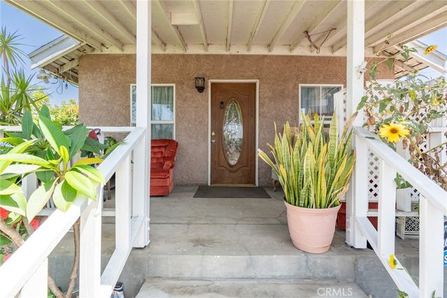 325 W Crescent Drive, Azusa, CA 91702