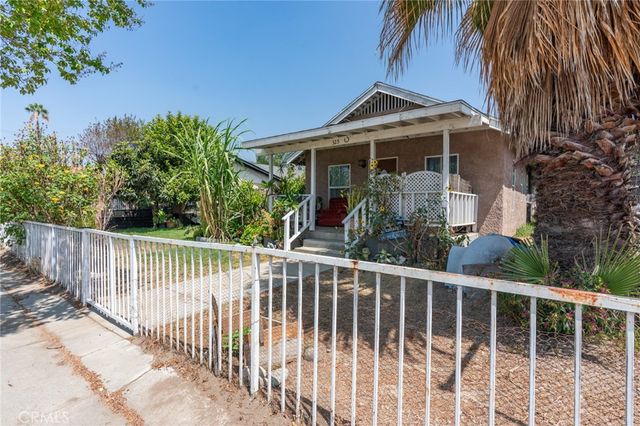 325 W Crescent Drive, Azusa, CA 91702