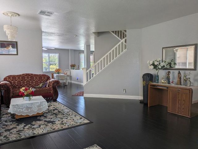 2517 JAYDEN Way, Stockton, CA 95212