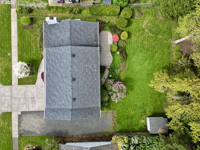 445 STERLING Dr, Eugene, OR 97404