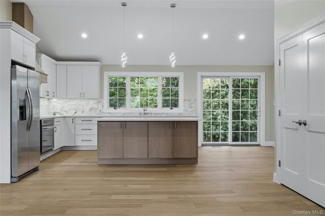 3 Atlanta Drive, Huntington, NY 11743