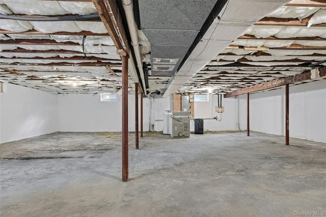 3 Atlanta Drive, Huntington, NY 11743