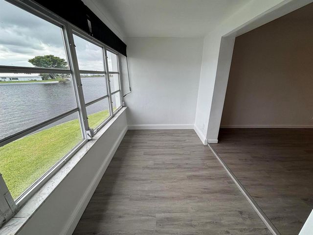 1112 Lake Terrace 207, Boynton Beach, FL 33426