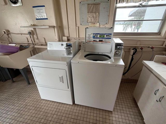 1112 Lake Terrace 207, Boynton Beach, FL 33426