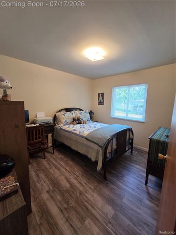 902 Saybrook Drive, Waterford Charter Township, MI 48327