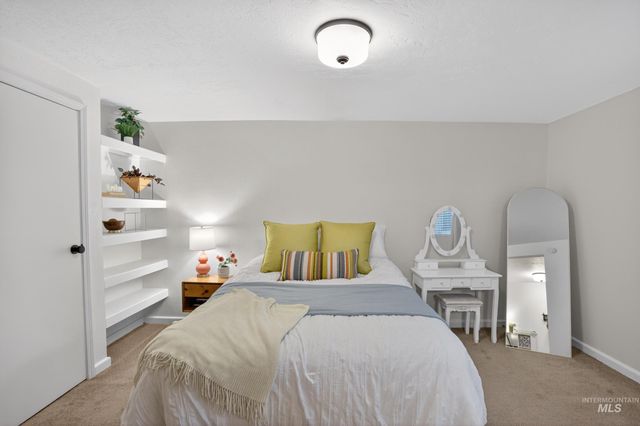 591 S Garden Street, Boise, ID 83705