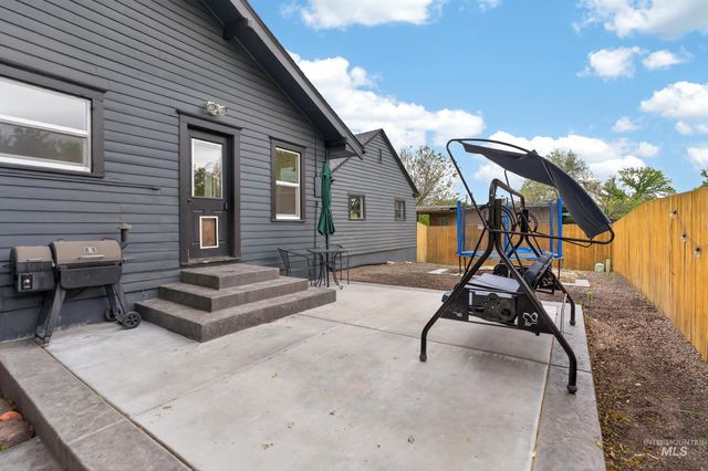 591 S Garden Street, Boise, ID 83705