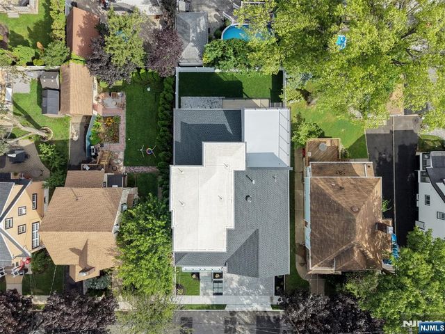 10 Williams Terrace, Cliffside Park, NJ 07010