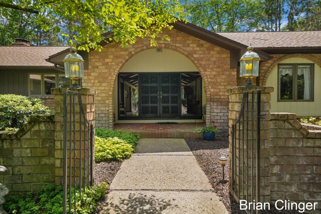 8160 Wilderness Trail Ne, Ada Twp, MI 49301