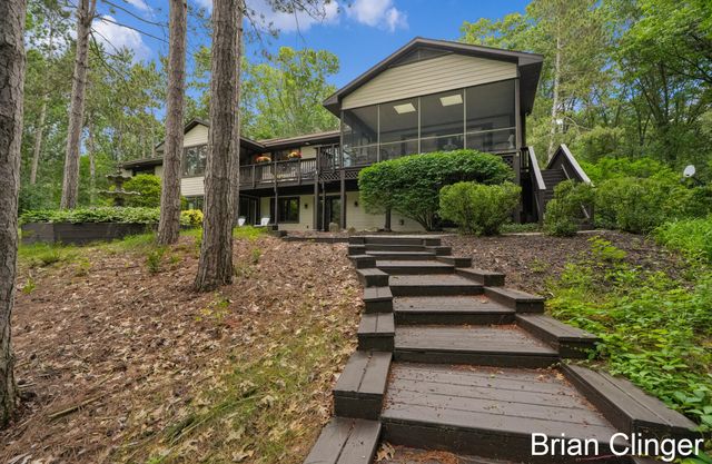 8160 Wilderness Trail Ne, Ada Twp, MI 49301