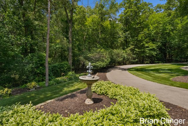 8160 Wilderness Trail Ne, Ada Twp, MI 49301