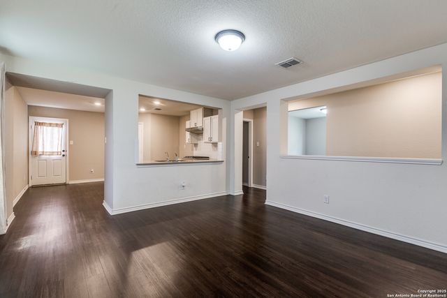 3027 Mission Gate, San Antonio, TX 78224