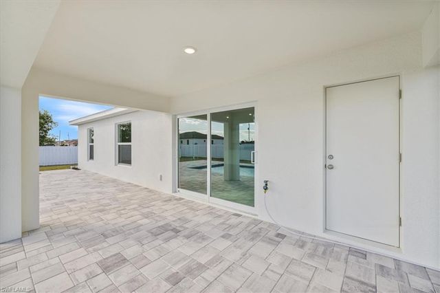 1926 NW 16th TER, Cape Coral, FL 33993