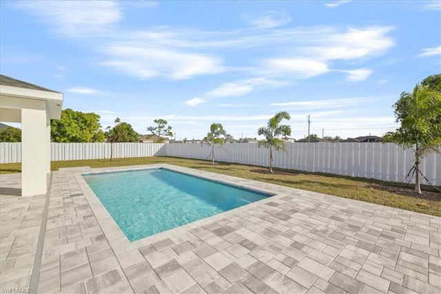 1926 NW 16th TER, Cape Coral, FL 33993