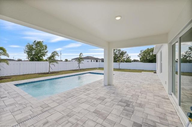 1926 NW 16th TER, Cape Coral, FL 33993
