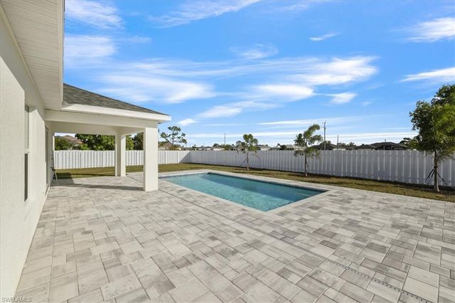 1926 NW 16th TER, Cape Coral, FL 33993