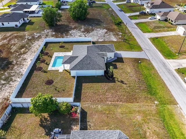1926 NW 16th TER, Cape Coral, FL 33993