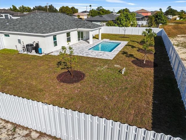 1926 NW 16th TER, Cape Coral, FL 33993