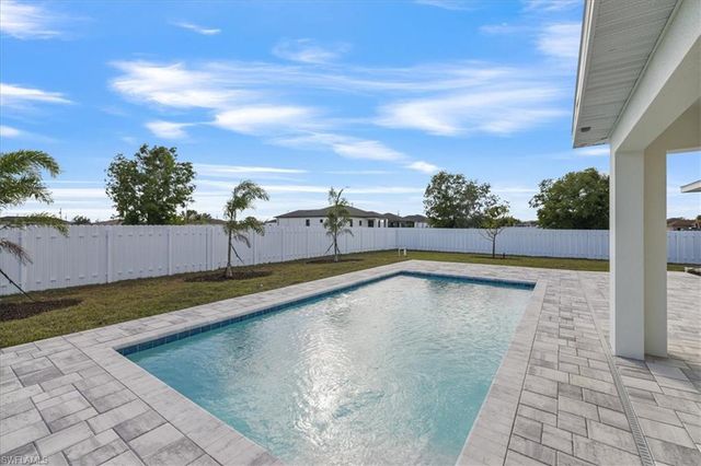 1926 NW 16th TER, Cape Coral, FL 33993