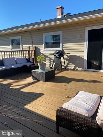 276 IRELAND TER, Williamstown, NJ 08094