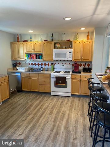 276 IRELAND TER, Williamstown, NJ 08094