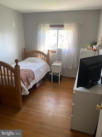 276 IRELAND TER, Williamstown, NJ 08094