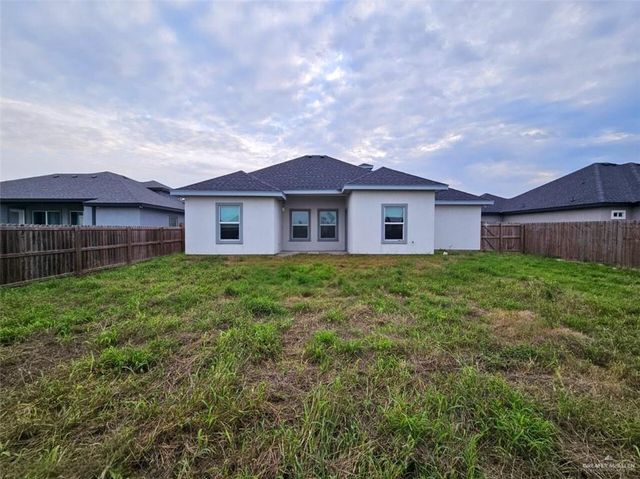 108 S Brooks Circle, La Feria, TX 78559