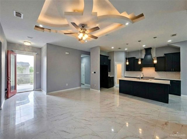 108 S Brooks Circle, La Feria, TX 78559