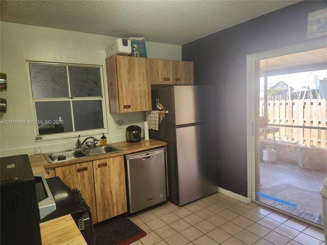 4250 SW 72nd Ter, Davie, FL 33314