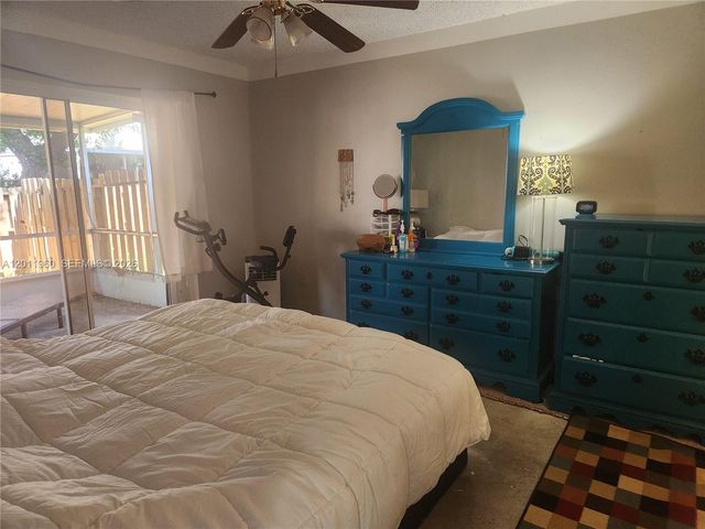 4250 SW 72nd Ter, Davie, FL 33314