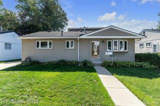 23134 Detour Street, Saint Clair Shores, MI 48082