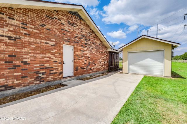143 Ocho Rios Lane, Scott, LA 70583