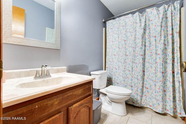 143 Ocho Rios Lane, Scott, LA 70583