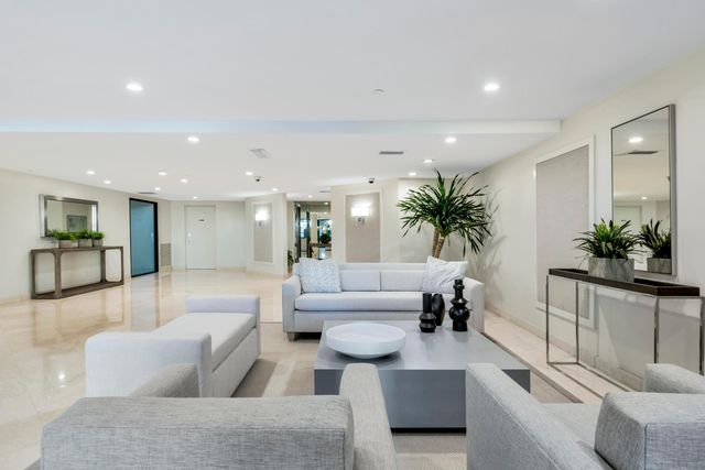 2778 S Ocean Boulevard 305s, Palm Beach, FL 33480