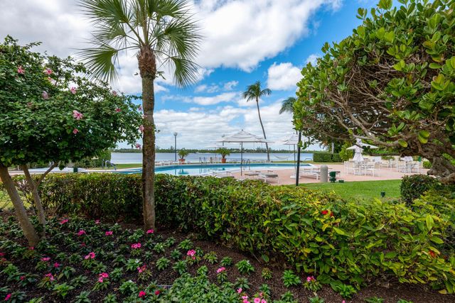 2778 S Ocean Boulevard 305s, Palm Beach, FL 33480