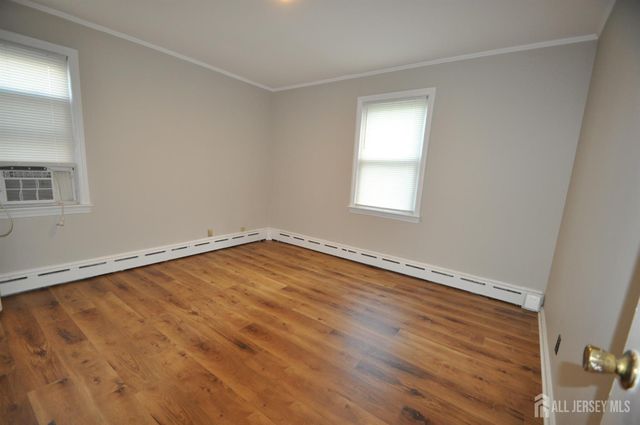 213 Old Post Road Road, Edison, NJ 08817