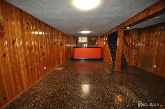 213 Old Post Road Road, Edison, NJ 08817