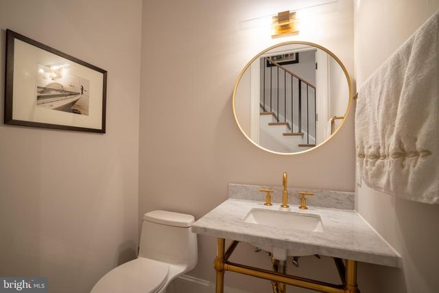 911 M ST NW, Washington, DC 20001