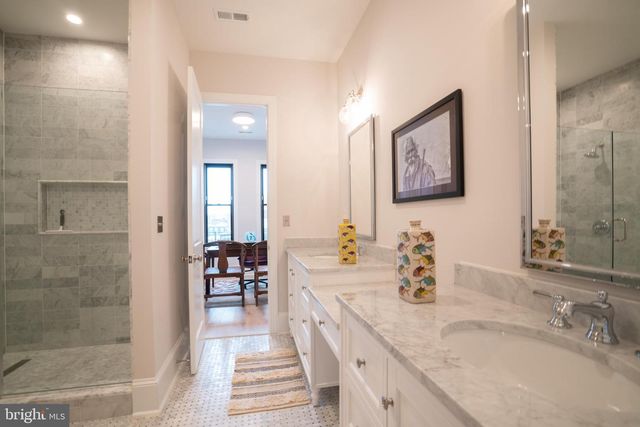 911 M ST NW, Washington, DC 20001