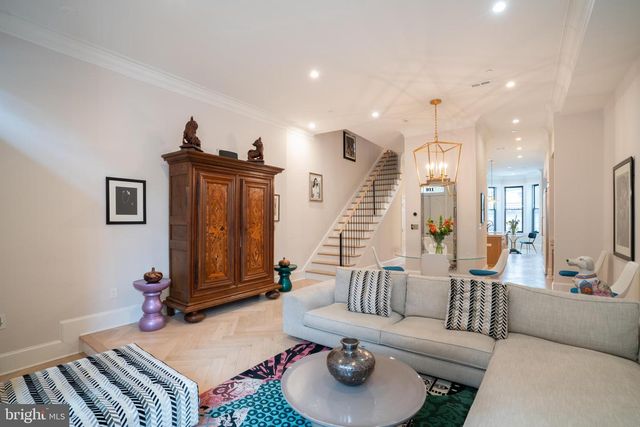 911 M ST NW, Washington, DC 20001