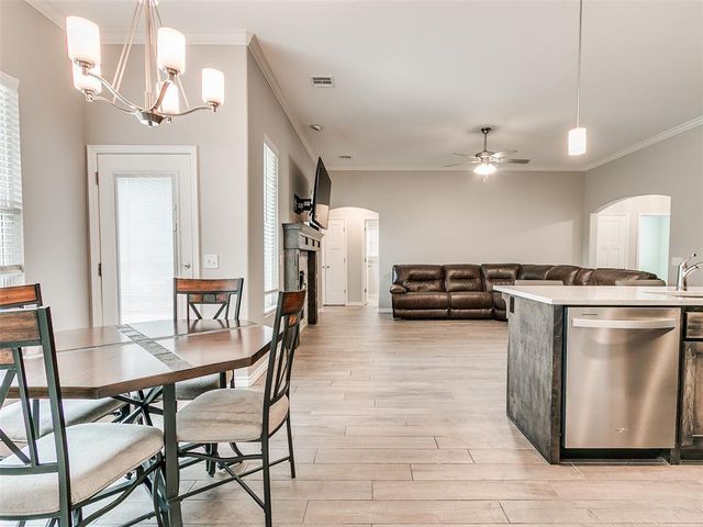 13808 Village Cove, Piedmont, OK 73078