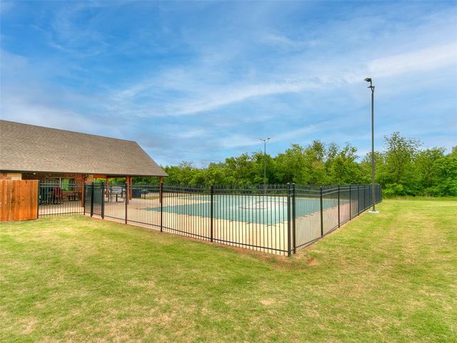 13808 Village Cove, Piedmont, OK 73078