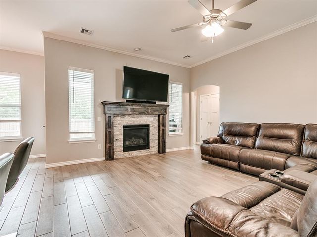13808 Village Cove, Piedmont, OK 73078