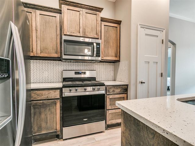13808 Village Cove, Piedmont, OK 73078