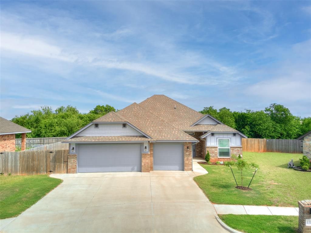 13808 Village Cove, Piedmont, OK 73078