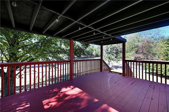 17980 W 191st Street, Spring Hill, KS 66083