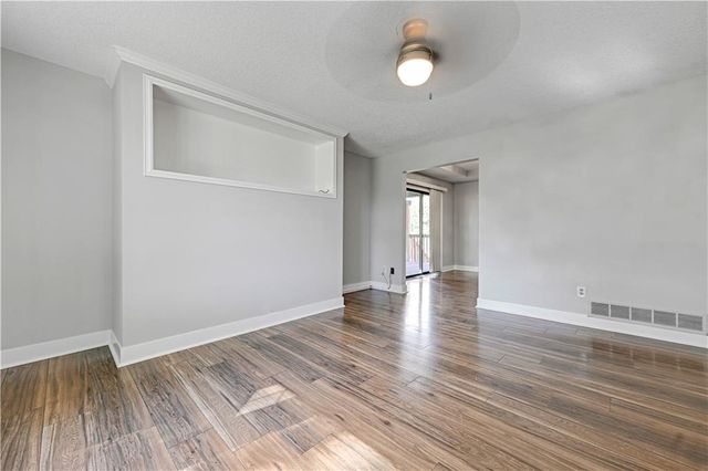 17980 W 191st Street, Spring Hill, KS 66083